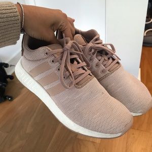 Adidas NMD R2 Sneakers